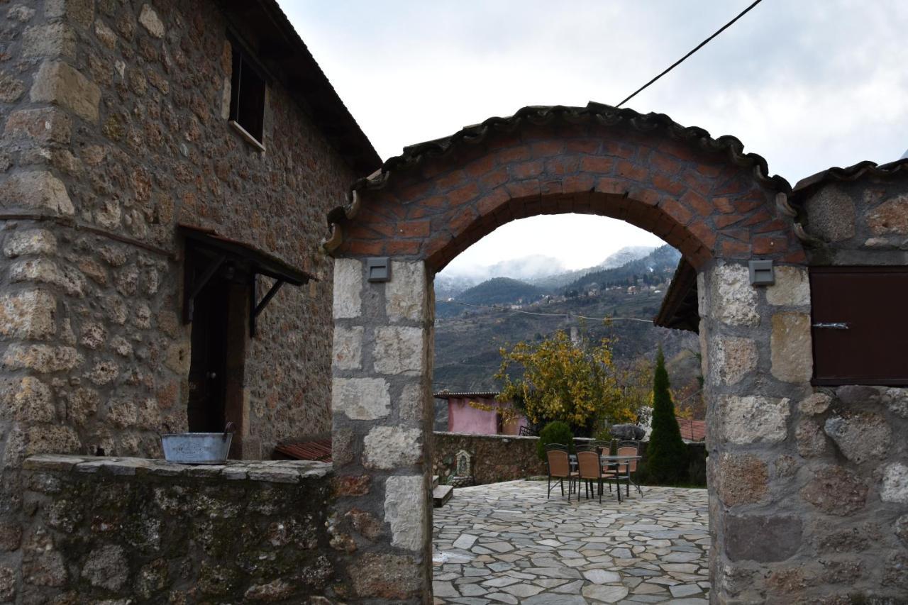 Paliokastro Guesthouse Kato Sinikia Trikalon Exterior foto